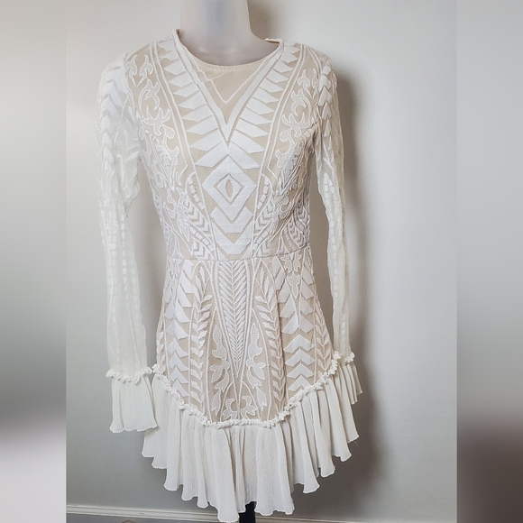 Hello Molly White Long Sleeve Lace Dress - Picture 1 of 8